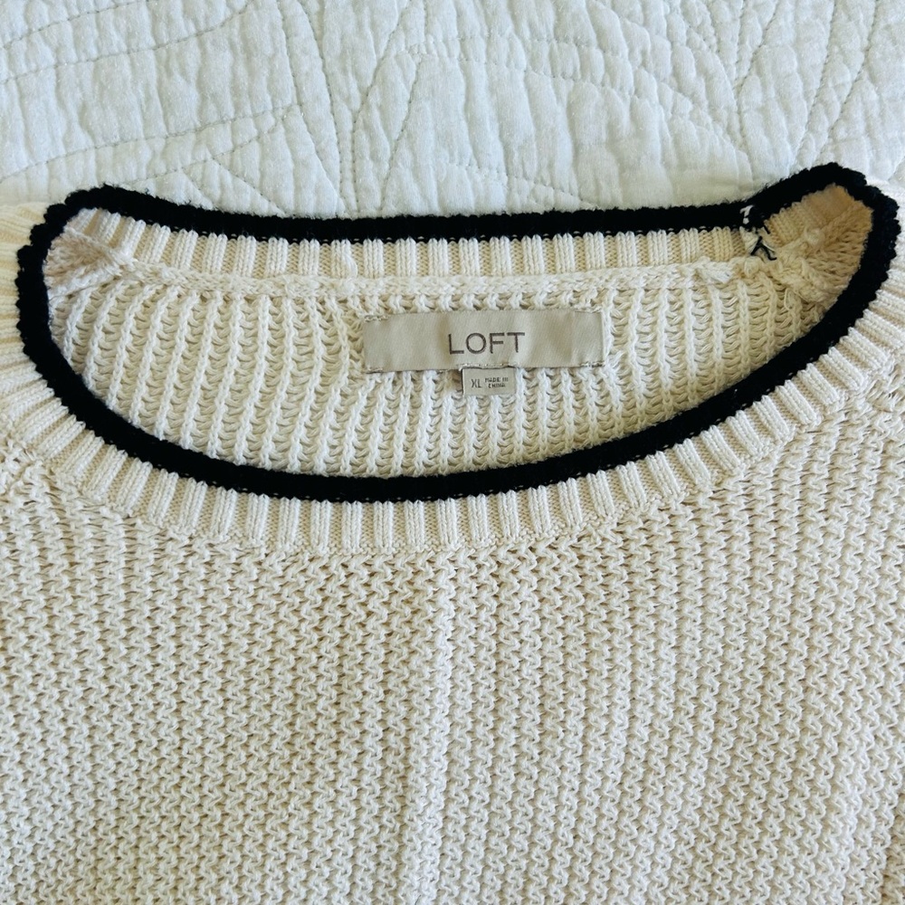 LOFT Sweater - Picture 7 of 8